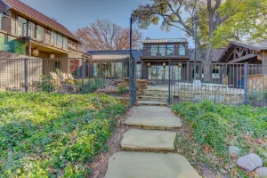Dallas, TX 75218
