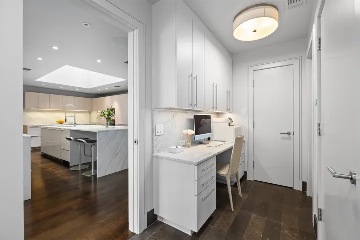 Westover Hills, TX 76107