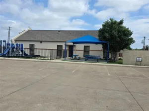 Grand Prairie, TX 75052