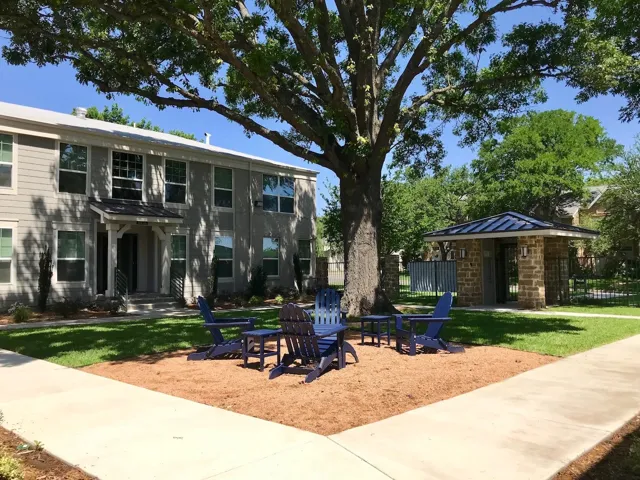 Dallas, TX 75214