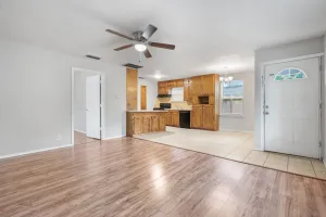 Cleburne, TX 76033