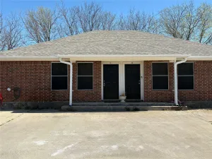 Cleburne, TX 76033