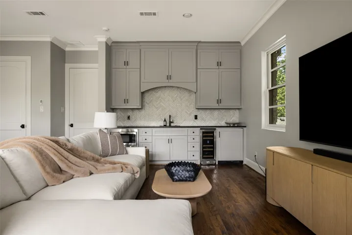 Highland Park, TX 75205