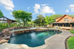 Alvarado, TX 76009