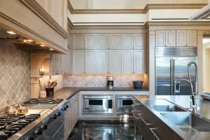 Highland Park, TX 75205