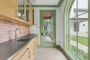 Highland Park, TX 75209