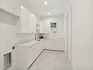 Dallas, TX 75225
