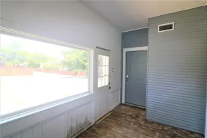 Dallas, TX 75216