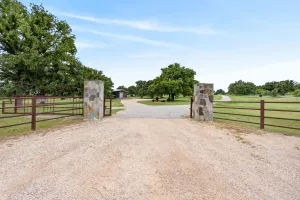 Nocona, TX 76255