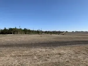 Trenton, TX 75490