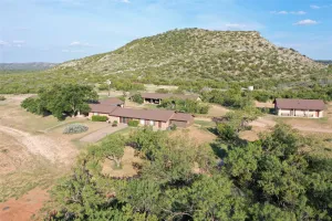 Robert Lee, TX 76945