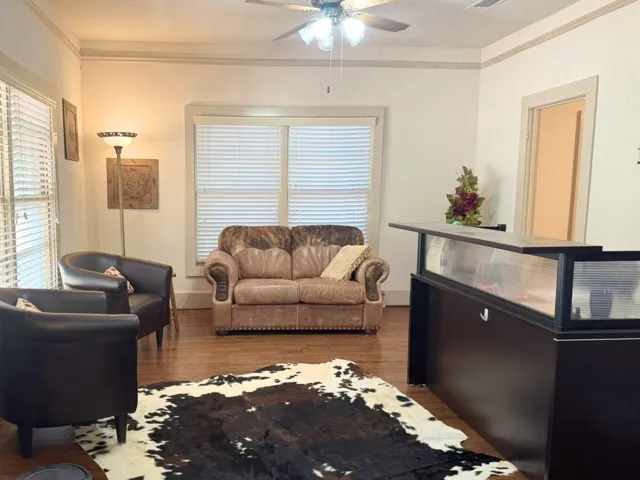 Granbury, TX 76048