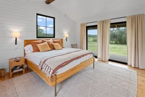 Spicewood, TX 78669