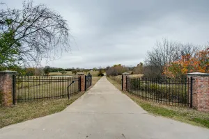 Garland, TX 75043