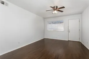 Dallas, TX 75214