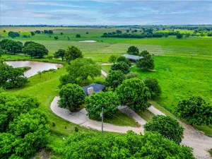 Covington, TX 76636