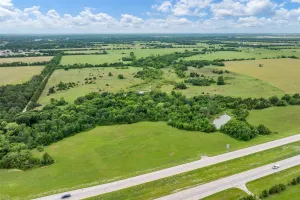 Bonham, TX 75418
