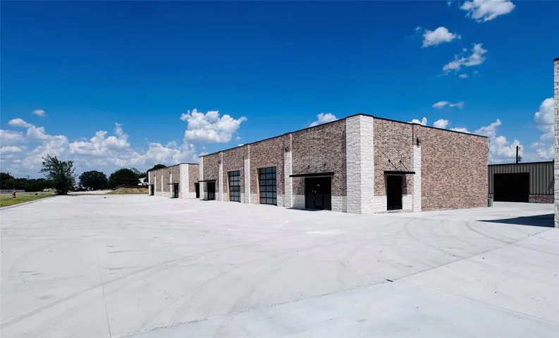 Azle, TX 76020