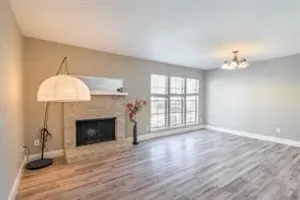 Dallas, TX 75240