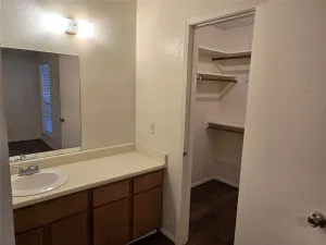 Cleburne, TX 76033
