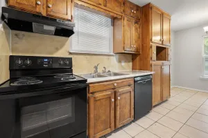 Cleburne, TX 76033