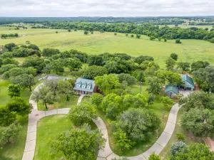 Hudson Oaks, TX 76087