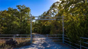 Collinsville, TX 76233