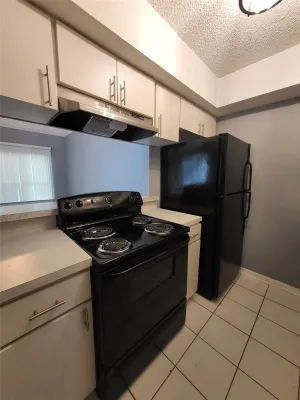 Grand Prairie, TX 75052