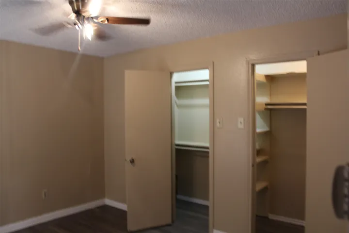 Dallas, TX 75227
