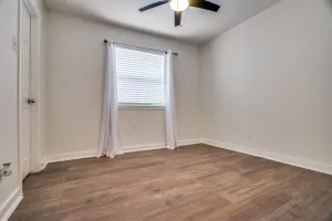 Dallas, TX 75206