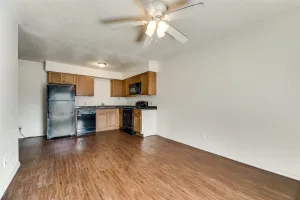 Arlington, TX 76011