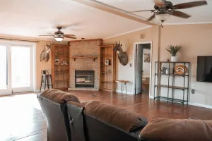 Itasca, TX 76055