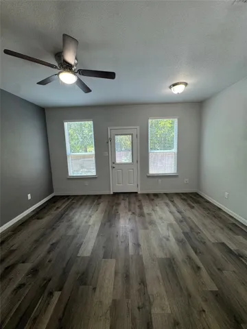 Fort Worth, TX 76105