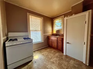 Fort Worth, TX 76105