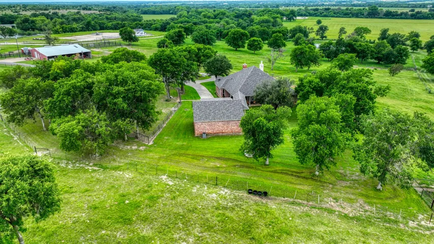 Cleburne, TX 76033
