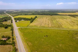 Bonham, TX 75418