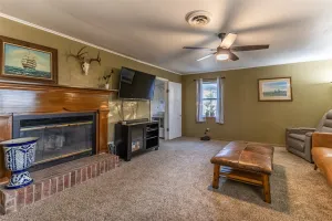 Alvarado, TX 76009