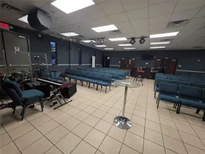 Grand Prairie, TX 75052