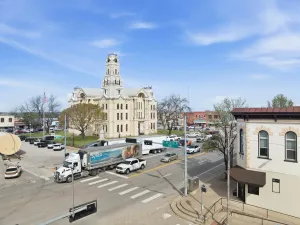 Hillsboro, TX 76645