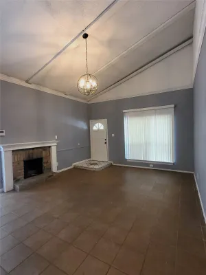 Grand Prairie, TX 75052