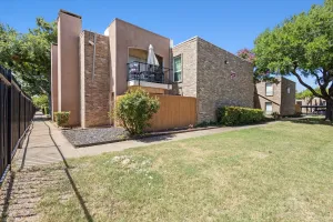 Fort Worth, TX 76112