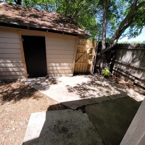 Ennis, TX 75119