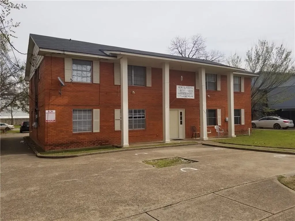 Arlington, TX 76010