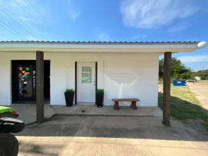 Grand Saline, TX 75140
