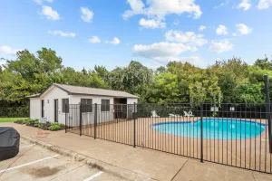 Cedar Hill, TX 75104