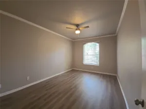 Euless, TX 76039