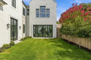 Highland Park, TX 75209