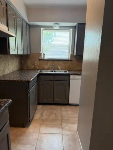 Fort Worth, TX 76116