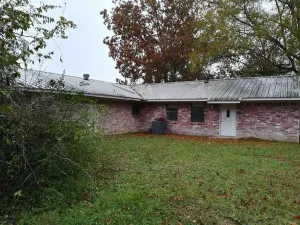 Livingston, TX 77351