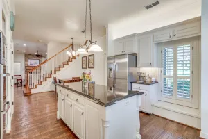 Hudson Oaks, TX 76087